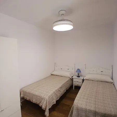 Alojamiento Gardenia 200m de la playa, Aire Acondicionado WiFi y WiFi solo familias y parejas *