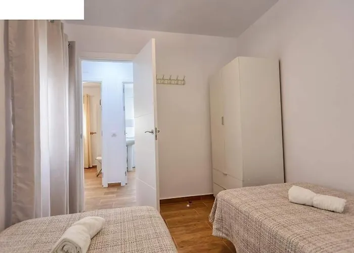 Holiday home Gardenia 200m De La Playa, Solo Familias Y Parejas